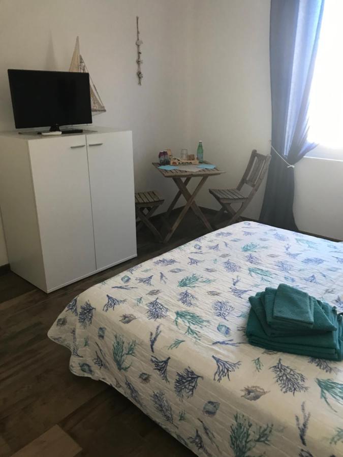 Il Leone Bianco Affittacamere Albenga Eksteriør bilde
